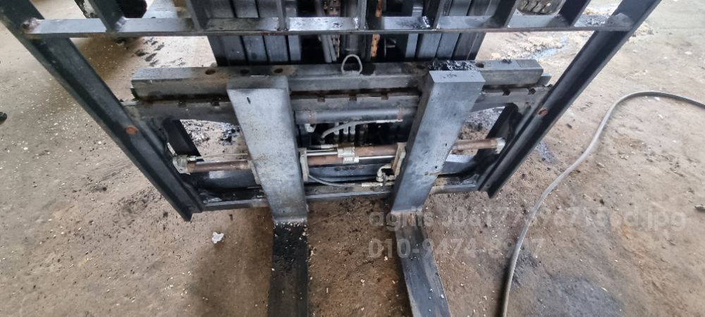  Forklift 지게차  두산Forklift  3톤 사진2