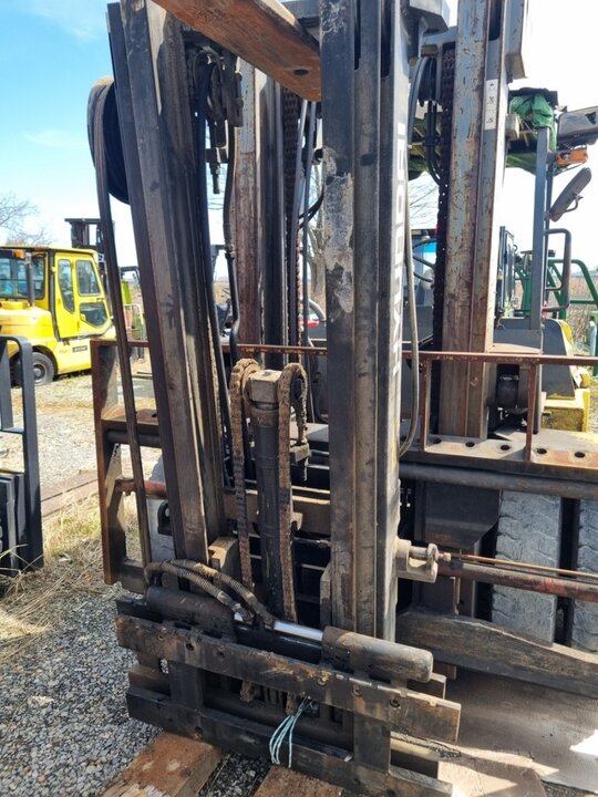 Hyundai 2.5톤 지게차 마스트  3단 사이드쉬프트 마스트 사진1