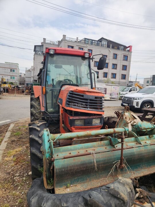 Kubota Tractor GM73 (73hp) 전장품부 사진1