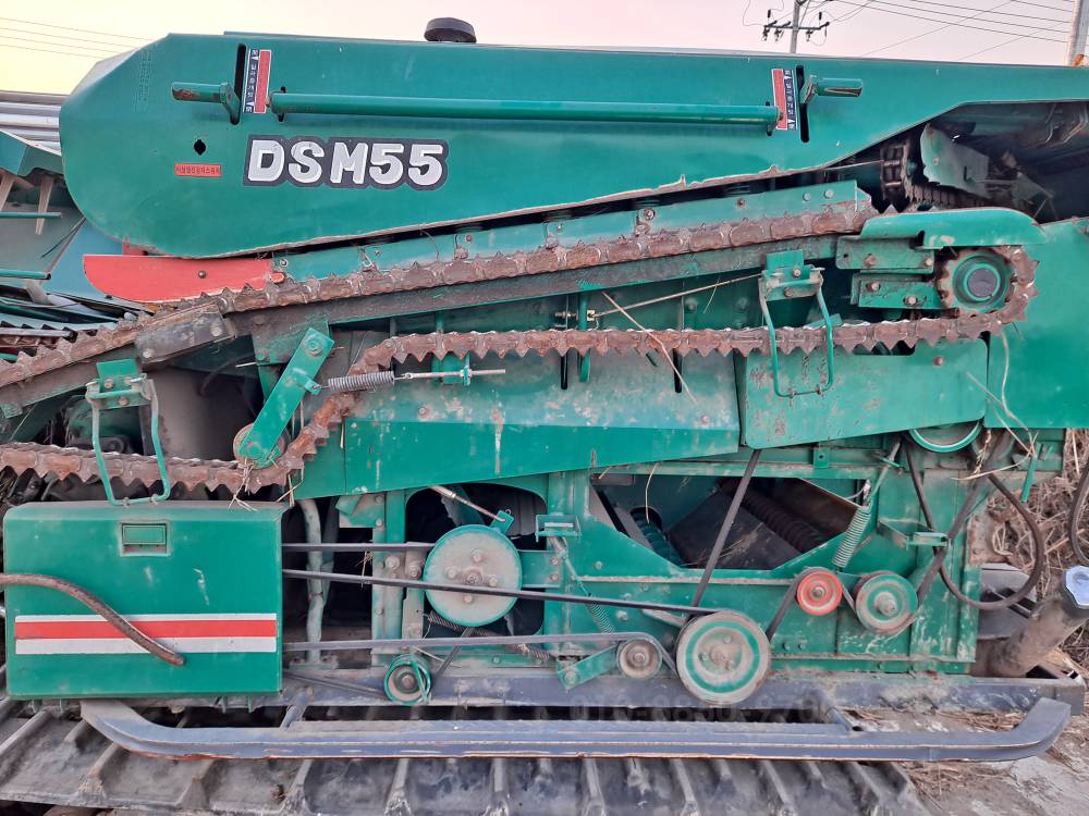 Daedong Combine Harvester DSM55 (4Rows) 사진4