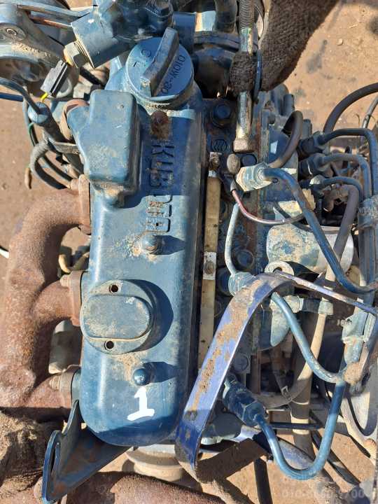 대동 콤바인 대동구보다19마력 43 마력 .V1305V2203 (4조식) 동양이세키3조25마력대우DB33엔진65마력 사진1