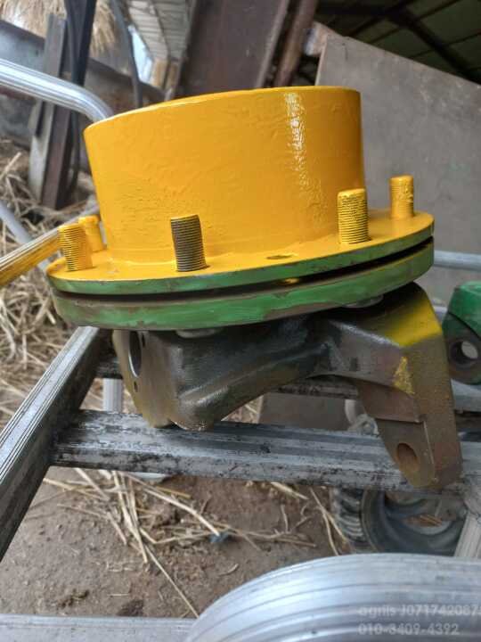 JohnDeere Tractor 2450K (74hp) 앞Axle캐리어 사진1