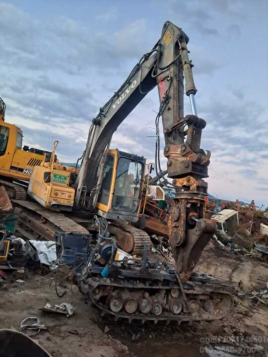 볼보 EC140 굴삭기 폐차전용집게.고철가위장작 전체 .정상작동됨  사진1