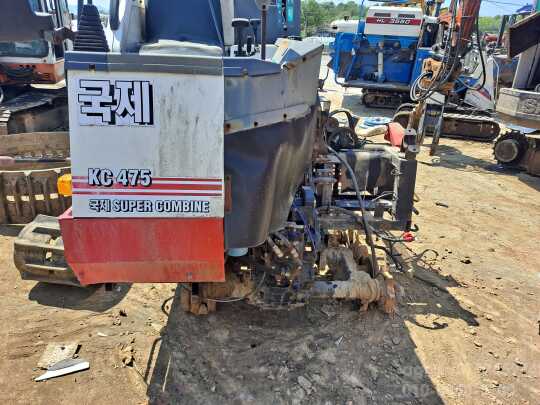 국제 콤바인 KC475 (3조식) 엔진.하부.펌프.밋션 사진1