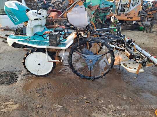 구보다 이앙기 SPU65 (6조식) 부분적으로 판매함 .엔진.하부.밋션 사진1