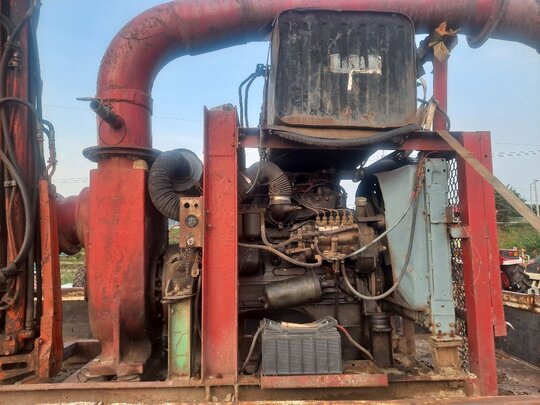  6기통 180마력 대우엔진.양수기   대형양수Main Body우대형Engine.부란자타입 사진1