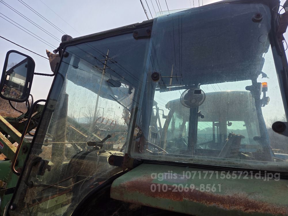 존디어 트랙터 1750 (53마력) 문짝 옆 앞 뒤 유리 다있음 사진2