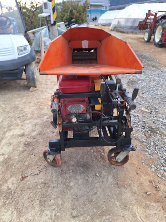    엔진파쇄기 사진1