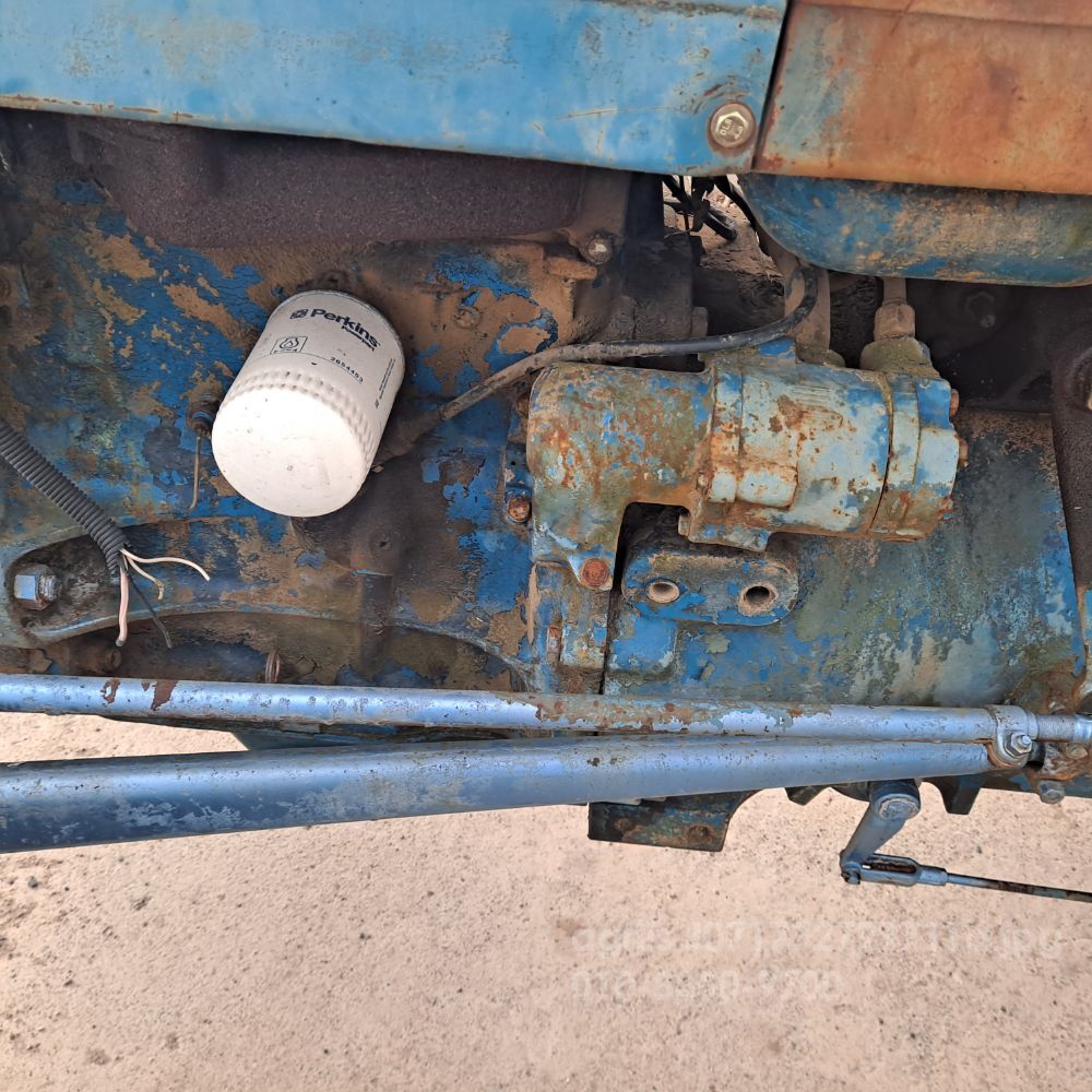 대동 트랙터 포드3900 전체. 사진2