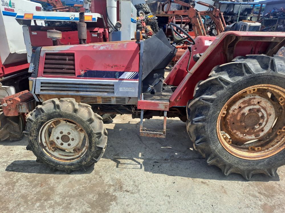 국제 트랙터 F455 (45마력) 전체.부분적으로 사진1