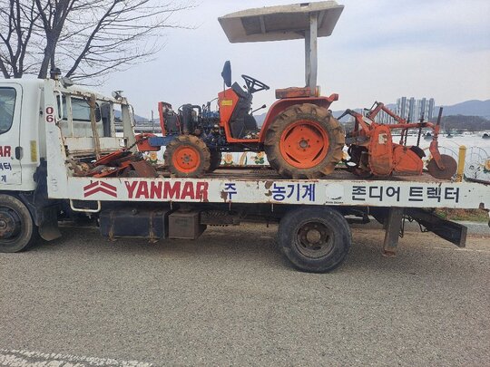 대동 트랙터 D19024WD (19마력) 전체.부분적으로 사진1