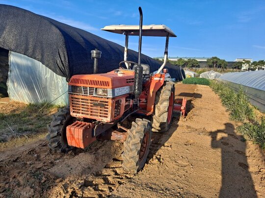 대동 트랙터 L2601 (26마력) 전체.부분적으로.작동잘됨 사진1