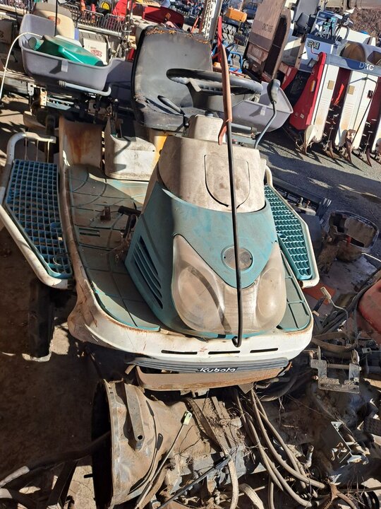 구보다 이앙기 SPU65F (6조식) 전체.부분적으로 사진1