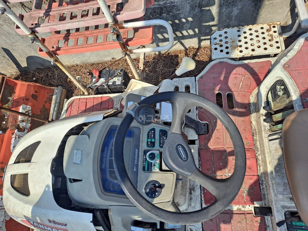 얀마 이앙기 VP8D (8조식) 전체.부분적으로 사진2