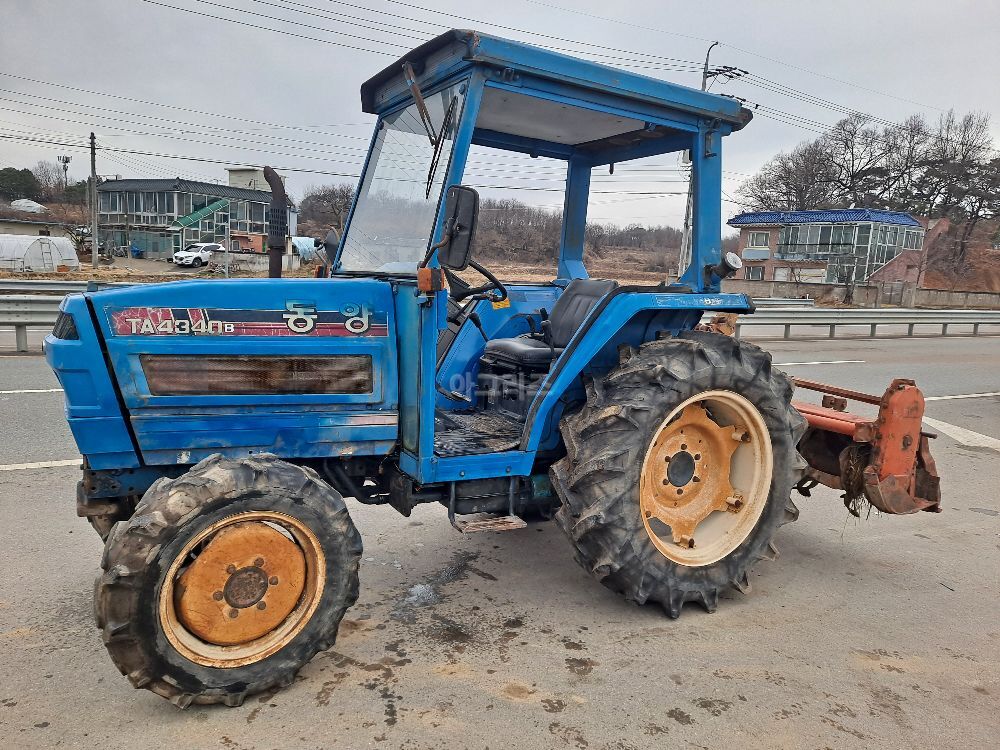 TYM 트랙터 TA4640 (46마력) 본트랙터와 아세아사각베일러와대차.교환됨 사진2