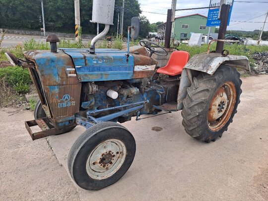 Daedong Tractor 포드3910  Assy.Spare Parts적으로 사진1