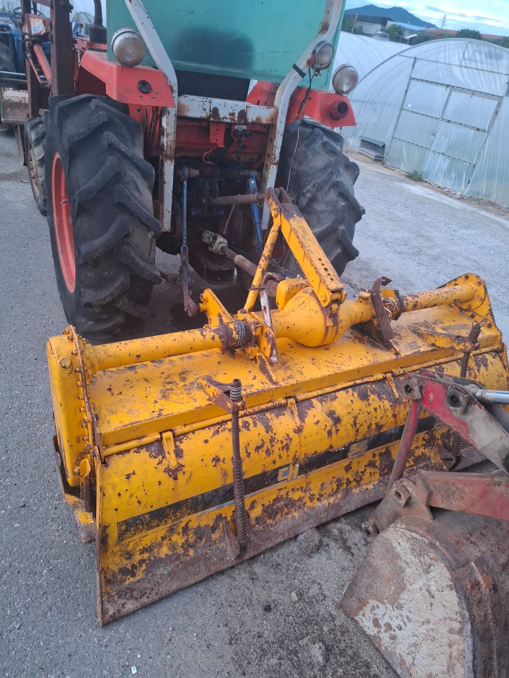 대동 트랙터 L3502 (35마력) 전체.부분적으로 사진2