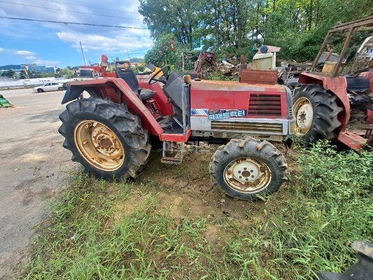 Kukje Tractor F455 (45hp) 국제 KTE230.250F3850.395.415.455중고Spare Parts 사진1