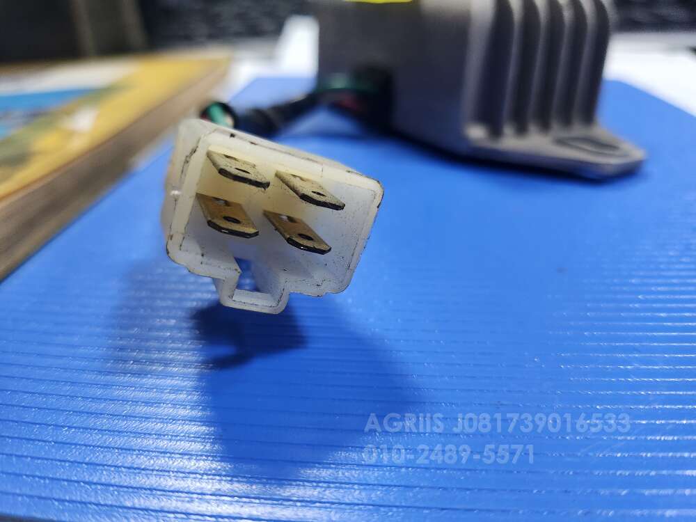 TYM 트랙터 TS3840 TL3840 레규레이터  사진2