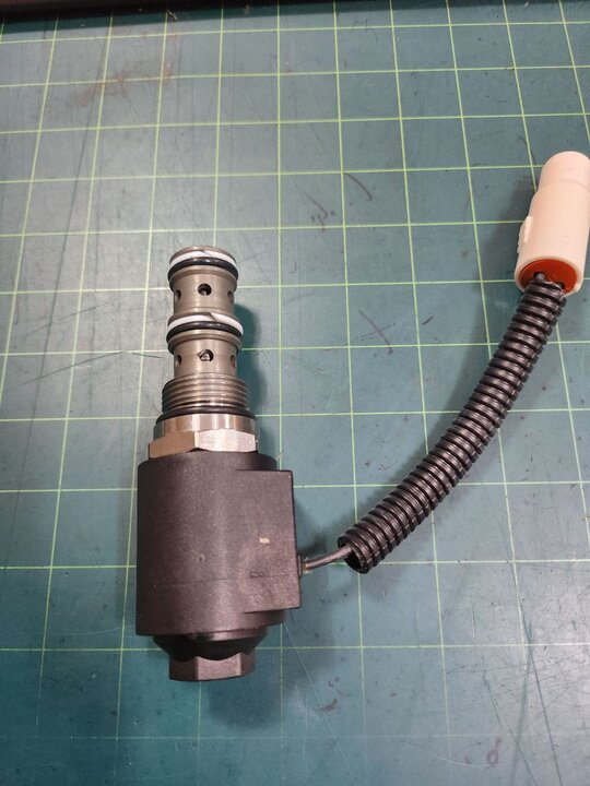 TYM Tractor T1003 (100hp) 카트리지( 소레노이드 밸브) 사진1