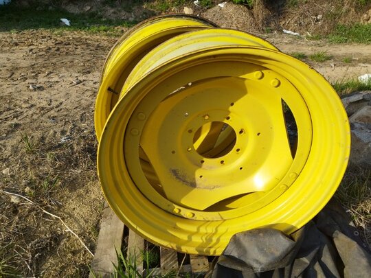 JohnDeere  6130R  존디어Wheel 사진1
