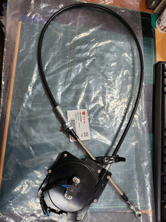 TYM 트랙터 T552 (55마력) 스트로크 센서 사진1