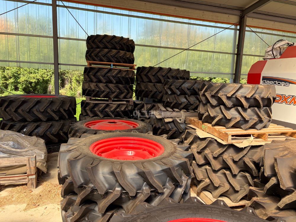 Daedong Tractor 트랙터  Tire 사진2