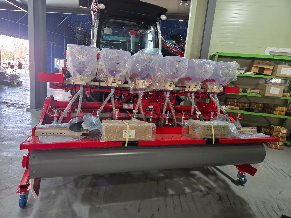 니플로  직파기(벼)건답직파,보리,콩,매밀 SR240H 12조 직파기 앞좌측면