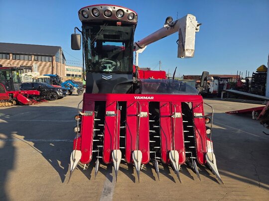 Yanmar Combine Harvester YH7115 (7Rows) 앞좌측면
