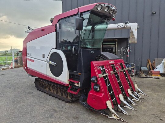 Yanmar Combine Harvester YH6115 (6Rows) 앞좌측면