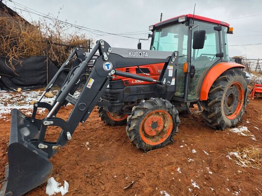 구보다 트랙터 L550C (57마력) 앞좌측면