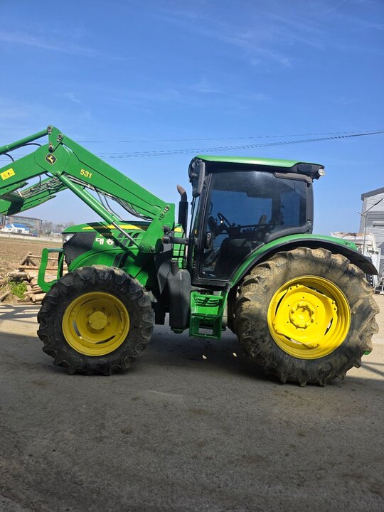 JohnDeere Tractor 6120R (120hp) 앞좌측면