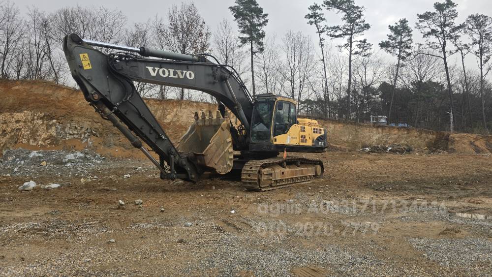  Excavator EC360C  운전석