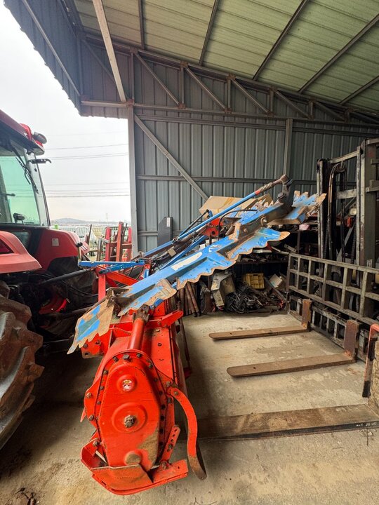 Daedong Tractor RX730 (73hp) 앞좌측면