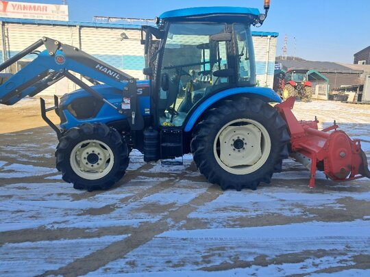 LS 트랙터 MT4.58 (59마력) 앞좌측면