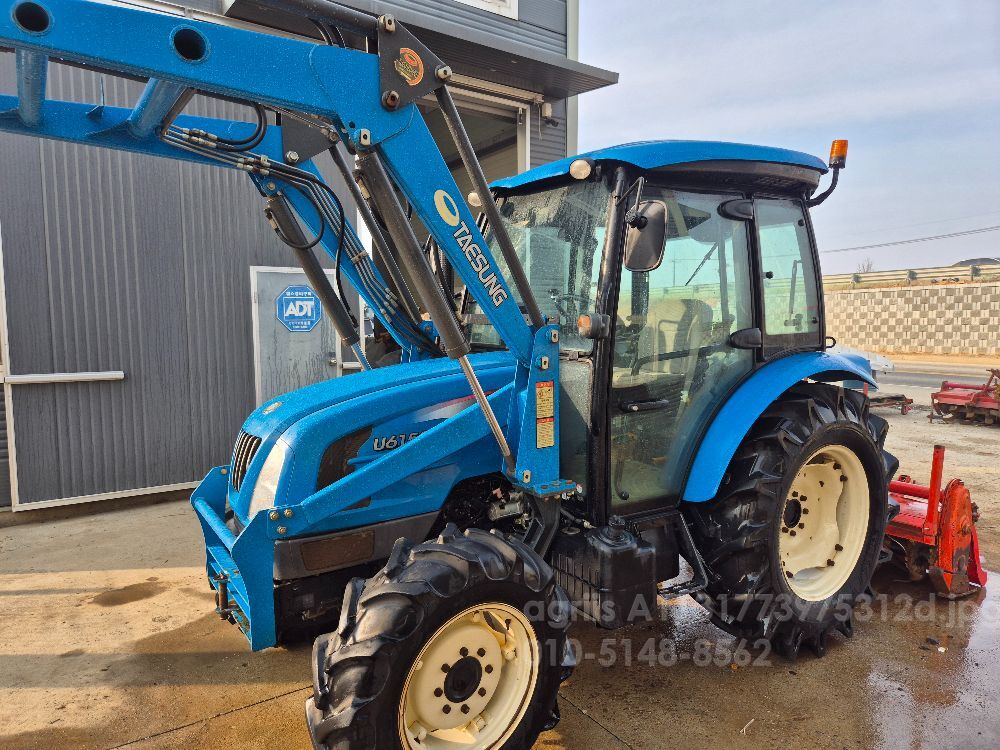 LS 트랙터 U6152 (52마력) 뒤우측면