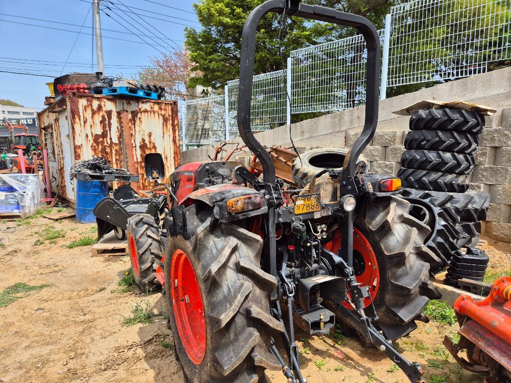 Daedong Tractor DK450 (45hp) 뒤우측면