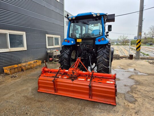 LS Tractor PS100PS100N (95hp) 앞좌측면