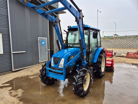 LS 트랙터 U55 (55마력) 앞좌측면