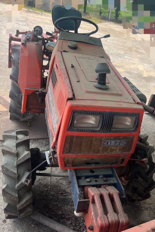 Daedong Tractor L1901-4WD (19hp) 앞좌측면
