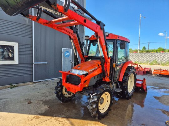 Daedong Tractor D500 (50hp) 앞좌측면