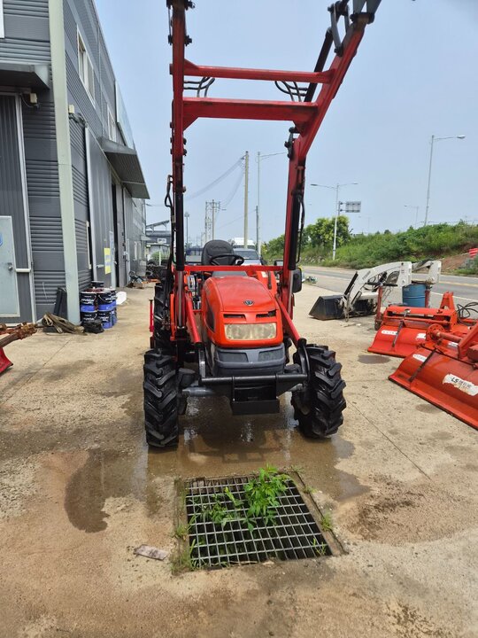 대동 트랙터 LX430 (43마력) 앞좌측면