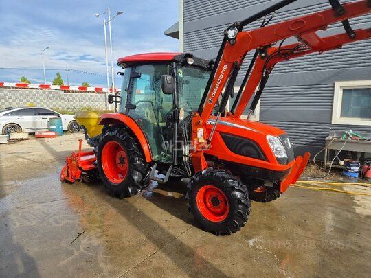 Daedong Tractor NX450SC (45hp) 앞좌측면