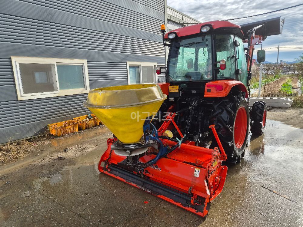 Daedong Tractor NX450SC (45hp) 뒤우측면