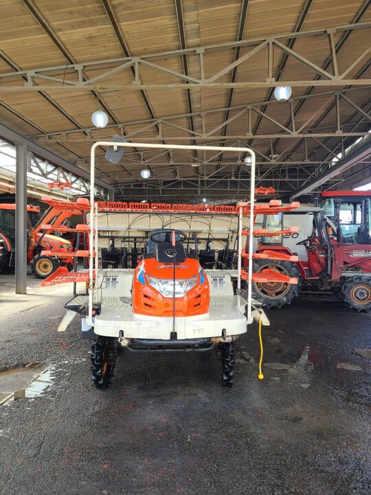 대동 이앙기 ERP80D (8조식) 앞좌측면