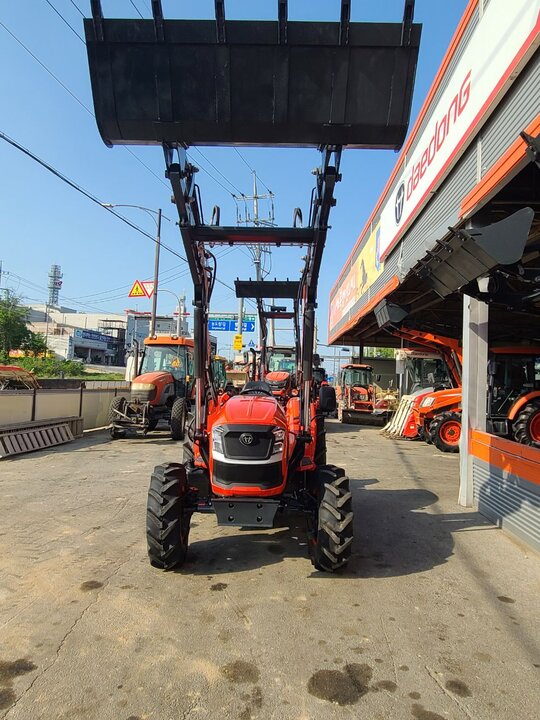 대동 트랙터 DK450 (45마력) 앞좌측면