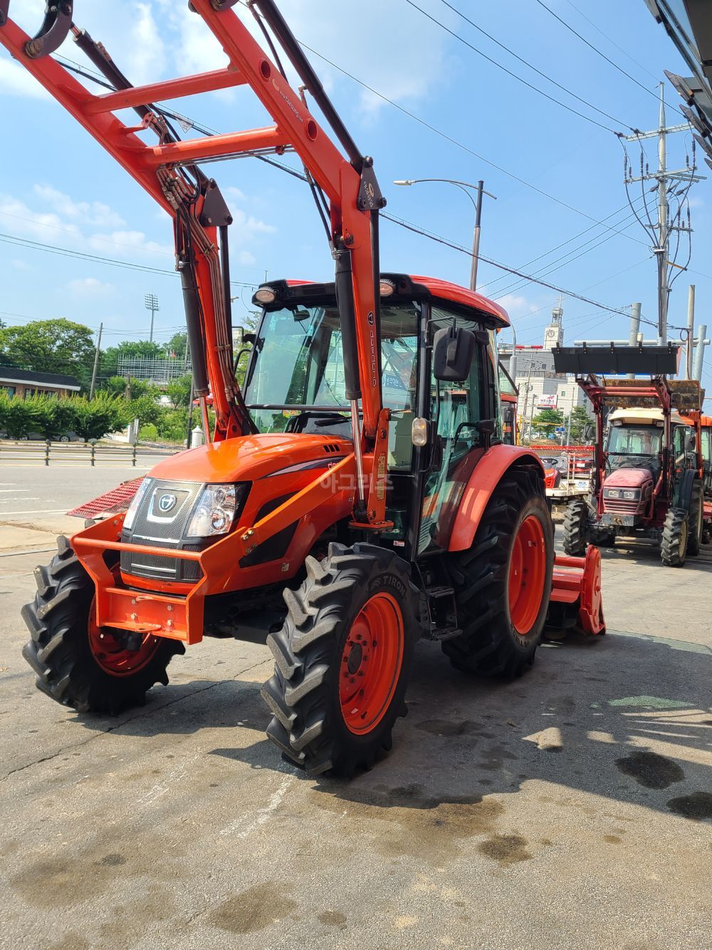 Daedong Tractor RX730PSC (73hp) 뒤우측면