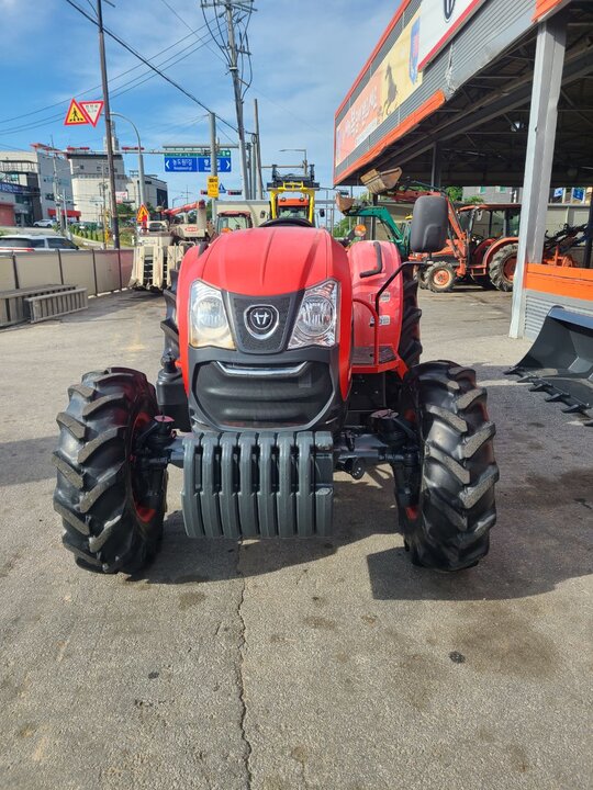 대동 트랙터 DK600 (58마력) 앞좌측면