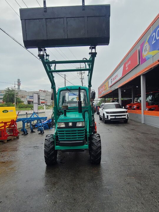 대동 트랙터 D4351 (43마력) 앞좌측면