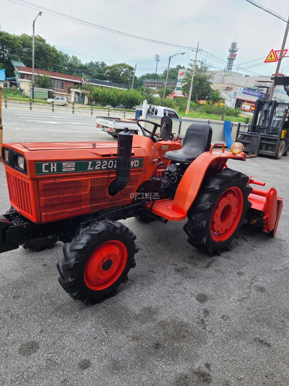 Daedong Tractor L2202-4WD (22hp) 뒤우측면
